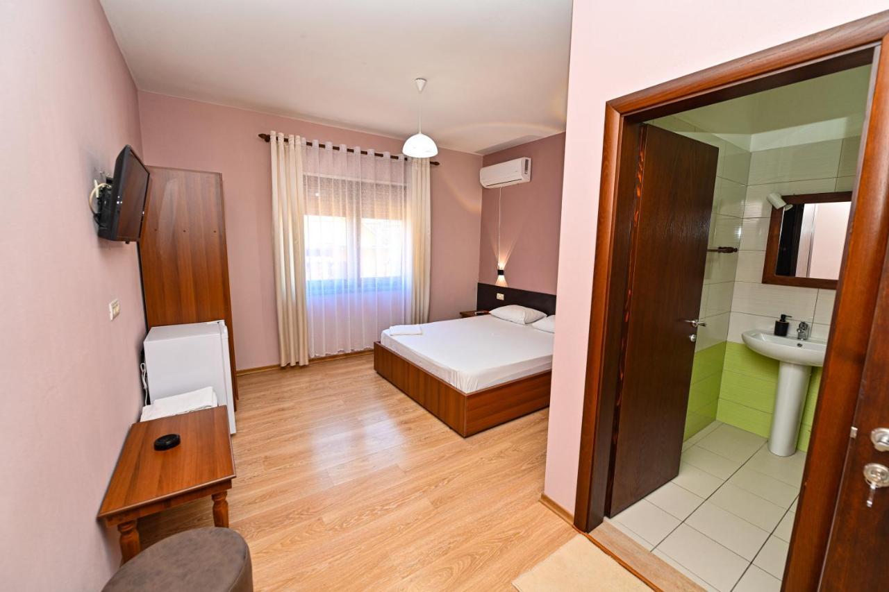 Hotel Epoka Shkodër Exterior foto